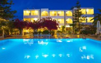   Kyparissia Beach Hotel 3*+  14