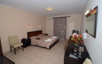   Konstantin Beach Hotel 3*  9