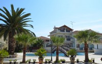 Villa Basil Aparthotel 2*  2