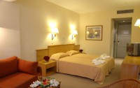 Minos Hotel 4*  2