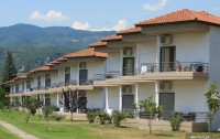   Olympion Melathron Hotel & Bungalows 3*  12