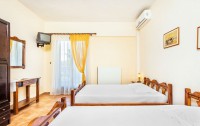 Xenios Karnagio Apartments 3*  5