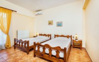 Xenios Karnagio Apartments 3*  2