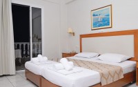   Ioni Hotel 3*  5