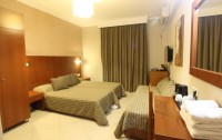 Mallas Hotel 3*  5