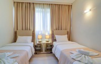   Palace Hotel 4*  7