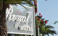   The Royal Hotel 3*  8