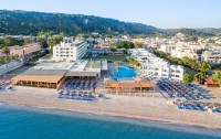   Avra Beach Resort 4*  32