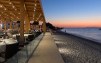   Avra Beach Resort 4*  22