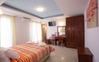   Gouvia Hotel 3*  11