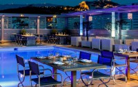   Radisson Blu Park 5*  18