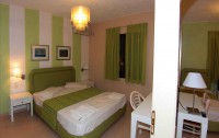 Perla Hotel-apartments 3*  3