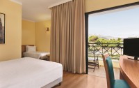 Ramada Attica Riviera 4*  5