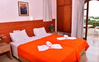 Krits Hotel 3*  4