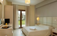   Aristotelis Hotel 2*  6