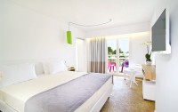   Marathon Beach Resort 3*  8