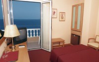 Mantas Seaside Boutique Hotel 3*  2