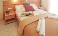   Belussi Beach Hotel 4*  10