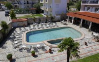   Sarantis Hotel 3*  15