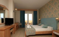   Arion Palace Hotel 4*  8