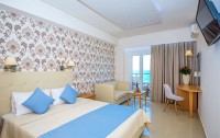 Themis Beach Hotel 4*  4