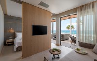 Ikones Seafront Luxury Suites 5*  3