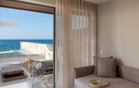   Ikones Seafront Luxury Suites 5*  2