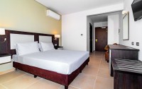 White Olive Premium Hotel Laganas 4*  5