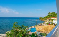   Agoulos Beach Hotel 2*  1