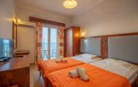   Agoulos Beach Hotel 2*  10