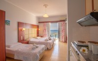 Agoulos Beach Hotel 2*  5