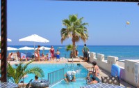 Seafront Beach Hotel 3*  4