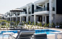   Crystal Villas & Suites VILLA  16