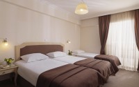 Parthenon Hotel 4*  4