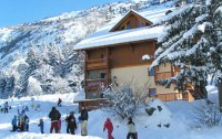   Le Chalet Des Neiges Oz En Oisans 4*  9