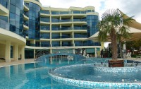   Marina Holiday Club 4*  15