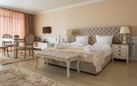   Therma Palace 5*  30