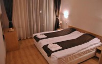   Adeona Wellness Hotel 4*  9