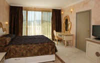   Marina Royal Palace  5*  12