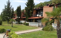   Villas Elenite 4*  8