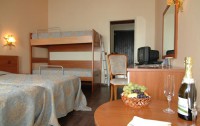   Villas Elenite 4*  3