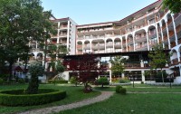   Estreya Residence 4*  1