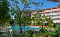   Aronia Beach 4*  13