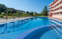   Aronia Beach 4*  7