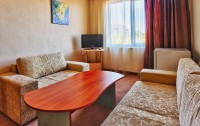   Amfora Beach Hotel 3*  9