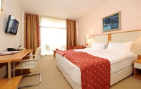   Doubletree  By Hilton Varna 5*  21