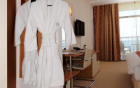   Doubletree  By Hilton Varna 5*  19