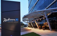   Radisson Blu Plaza 4*  1