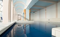   Grand Hotel Rogashka 4*  35