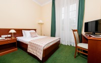   Grand Hotel Rogashka 4*  10